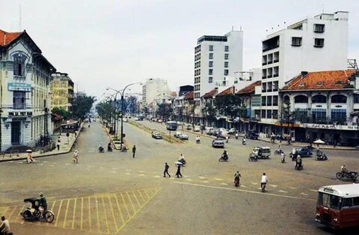 Hotspot Matrix: Biến Hoa hậu Ý Nhi lần đầu có phản thành cơ hội marketing đột phá